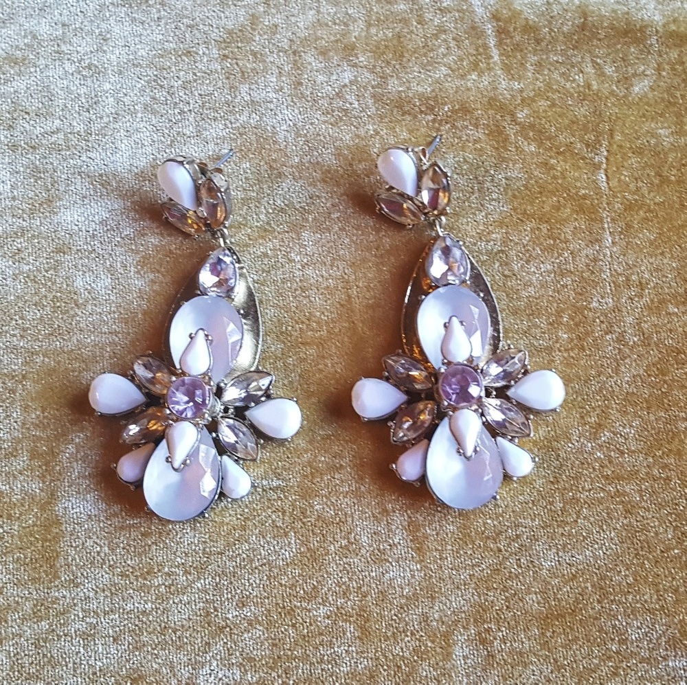 White and gold rhinestone statement earings